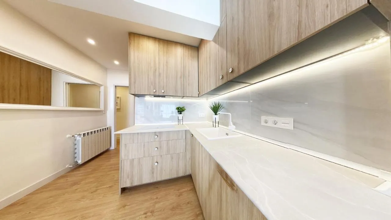 Miramar Luxurious Flat, 3 Double Rooms, Free Parking, Terrace, Completely New Saint-Sébastien 0*,  Espagne