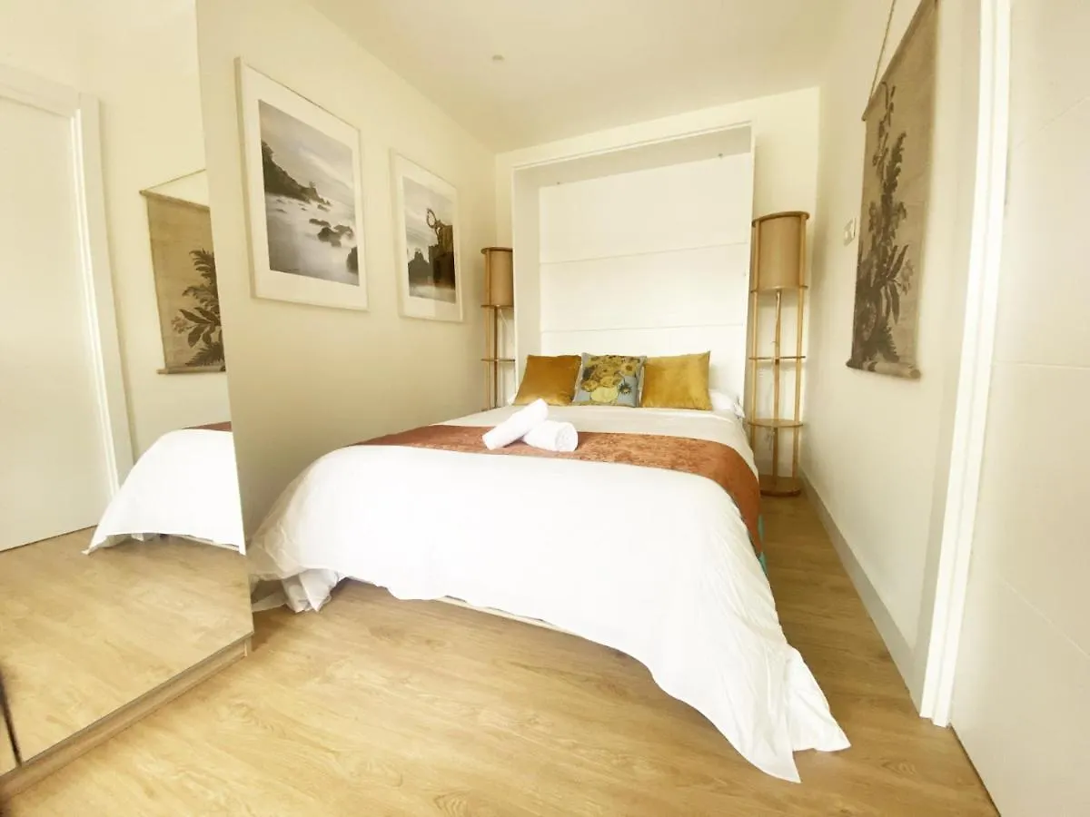 Miramar Luxurious Flat, 3 Double Rooms, Free Parking, Terrace, Completely New Saint-Sébastien