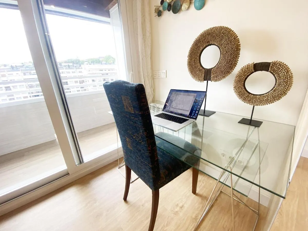 Miramar Luxurious Flat, 3 Double Rooms, Free Parking, Terrace, Completely New Saint-Sébastien Espagne