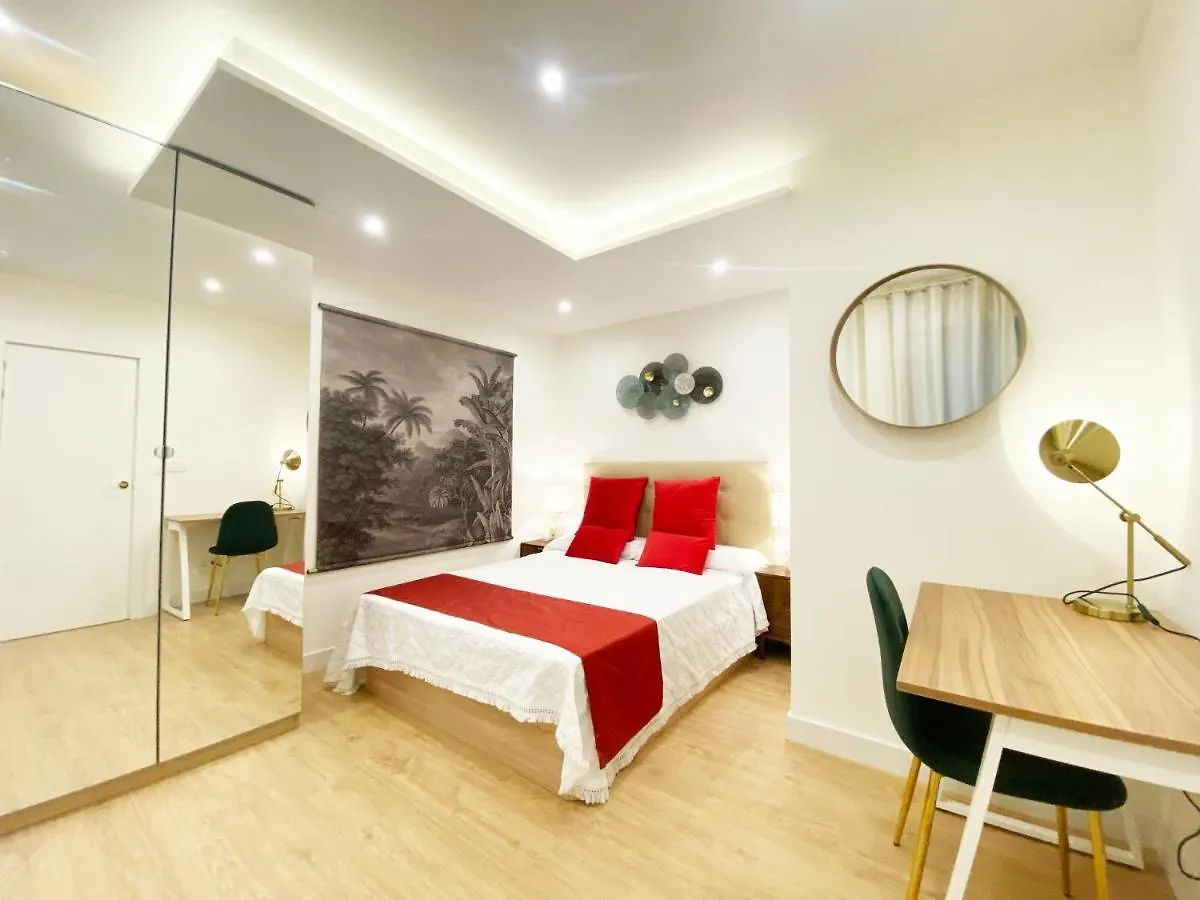 Miramar Luxurious Flat, 3 Double Rooms, Free Parking, Terrace, Completely New San Sebastian